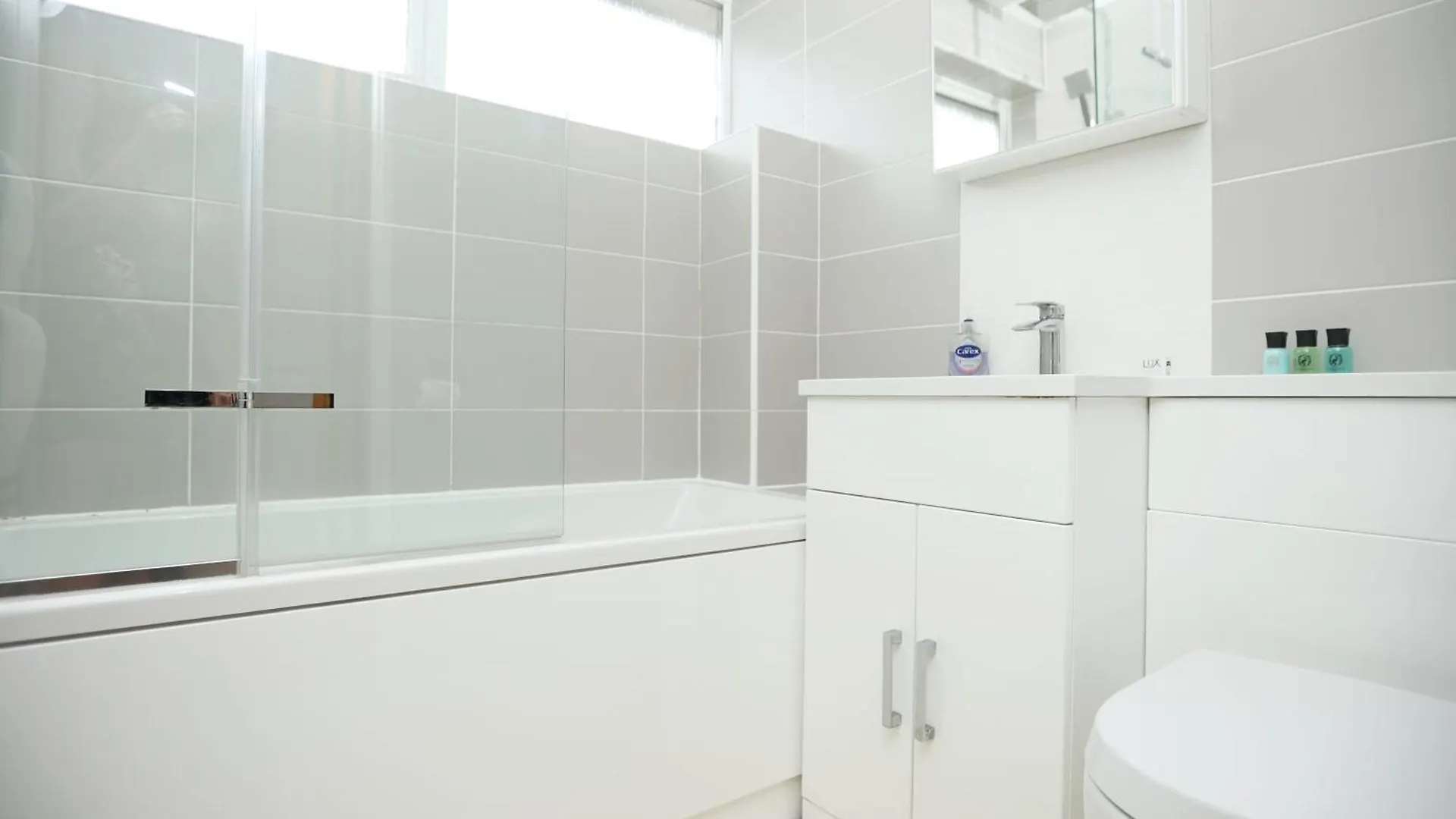 Gainsborough View By N And N Stays, Perfect For Contractor And Workers Visiting Cardiff, Pvt Off Road Parking, Close To Cardiff Bay & International Sports Village, Long Stay Disc Available 영국