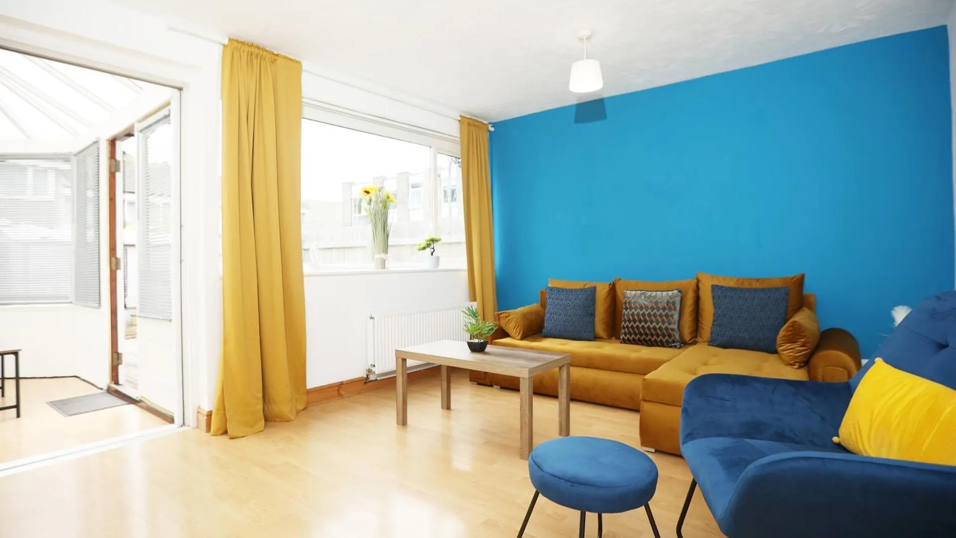 Gainsborough View By N And N Stays, Perfect For Contractor And Workers Visiting Cardiff, Pvt Off Road Parking, Close To Cardiff Bay & International Sports Village, Long Stay Disc Available 영국